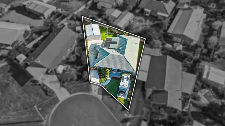 Second view of Homely house listing, 5 Blanks Court, Wurruk VIC 3850