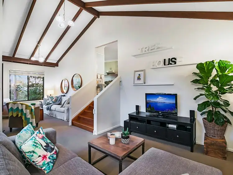 Fourth view of Homely house listing, 1 Roderic Court, Mount Lofty QLD 4350