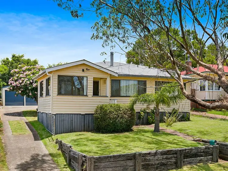 16 Cumming Street, North Toowoomba QLD 4350