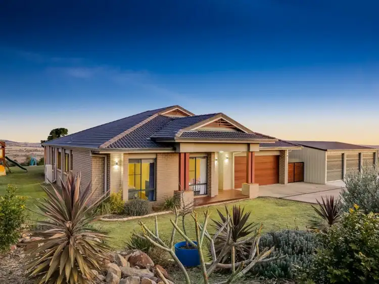 23 Hilltop Drive, Gowrie Junction QLD 4352