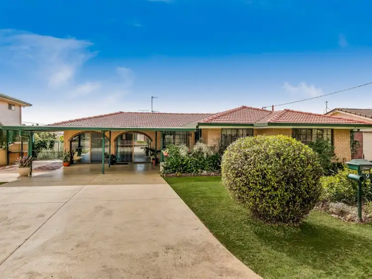 9 Lyndhurst Court, Newtown QLD 4350