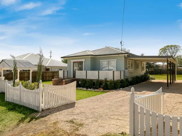 2 Merritt Street, Harristown QLD 4350