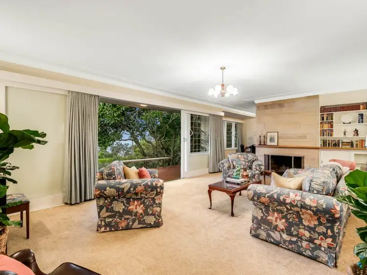Fifth view of Homely house listing, 2 Simla Street, Mount Lofty QLD 4350