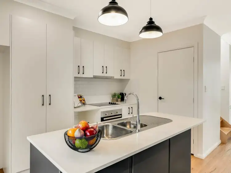 9/316 Stenner Street, Middle Ridge QLD 4350