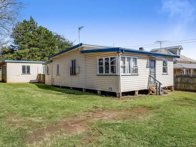 184 South Street, Centenary Heights QLD 4350