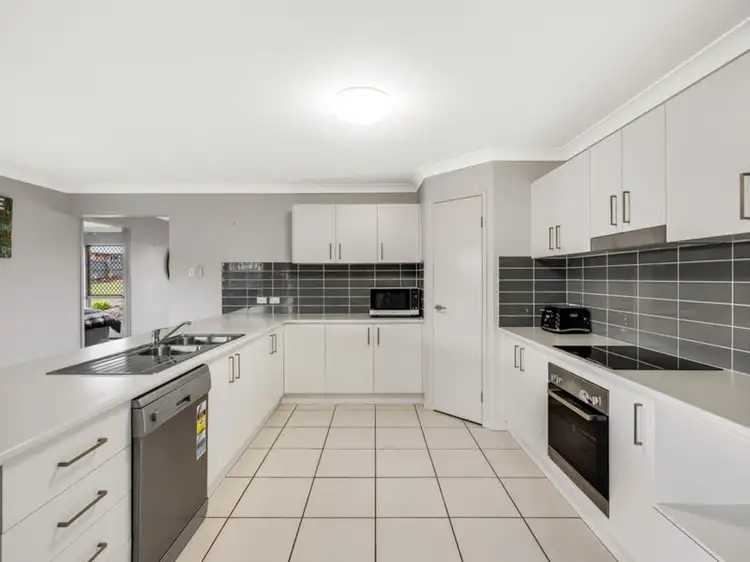 Second view of Homely house listing, 2 Owl Court, Kleinton QLD 4352