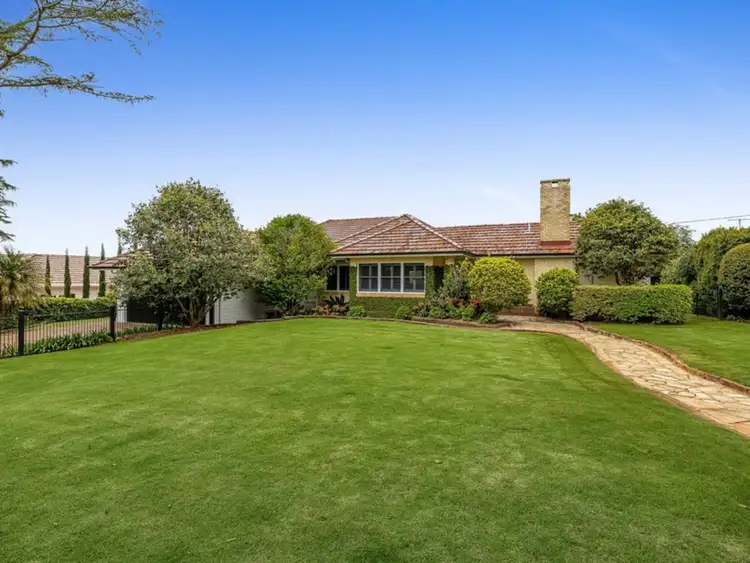 17 Campbell Street, East Toowoomba QLD 4350