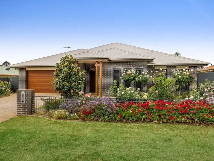 12 Emerald Court, Middle Ridge QLD 4350