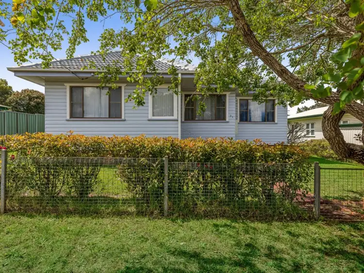 Second view of Homely house listing, 31 Welcombe Avenue, Rockville QLD 4350