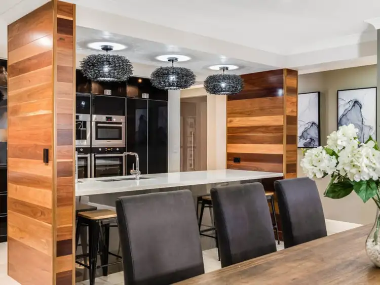 Second view of Homely house listing, 5 Argus Court, Middle Ridge QLD 4350