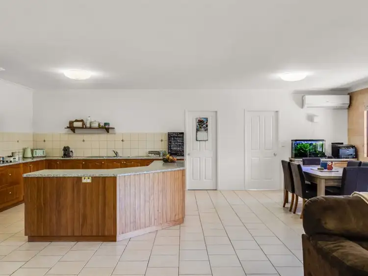 Fifth view of Homely house listing, 4 Melric Court, Geham QLD 4352