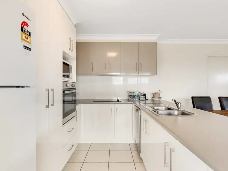 Second view of Homely unit listing, 2/2 Taragon Street, Glenvale QLD 4350