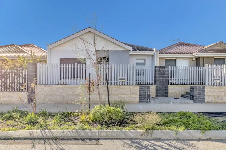 11 Yaramin Way, Golden Bay WA 6174