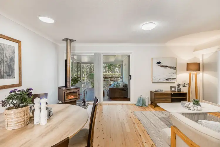 14 Stuart Street, Mount Lofty QLD 4350
