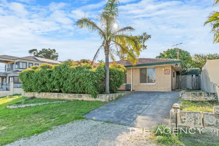 35 Cook Avenue, Hillarys WA 6025