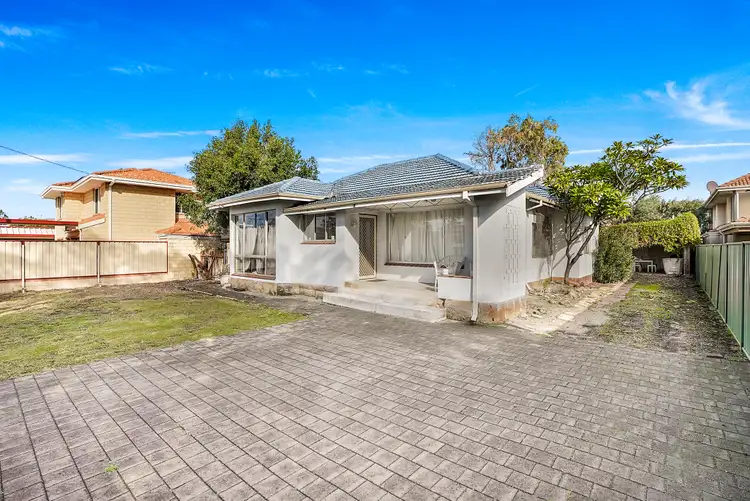 Fourth view of Homely house listing, 25 Rawlins Street, Glendalough WA 6016