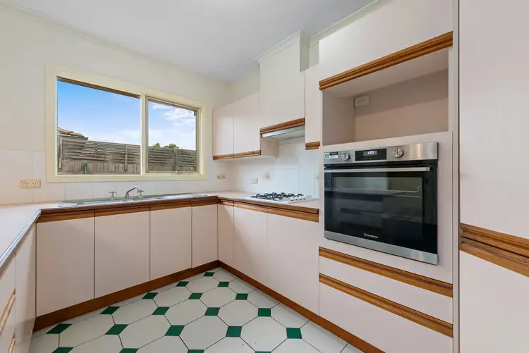 Second view of Homely house listing, 3/19 Desailly Street, Sale VIC 3850