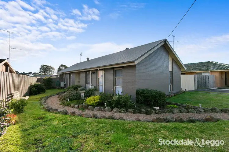 9 Hawthorn Crescent, Churchill VIC 3842