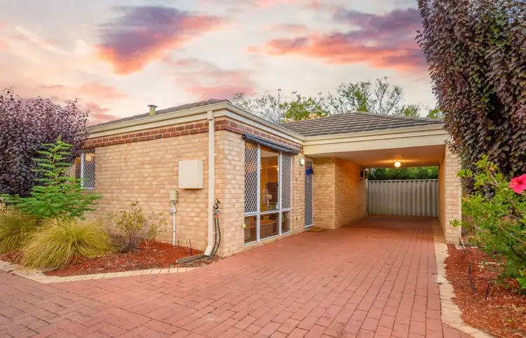 1/5 Cambridge Drive