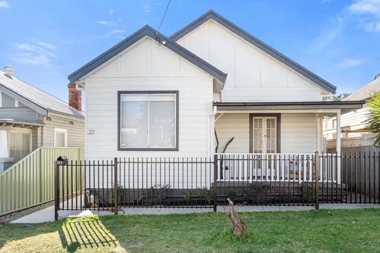 22 Thomas Street, Mayfield NSW 2304