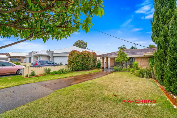 B/42 Robinson Road, Morley WA 6062