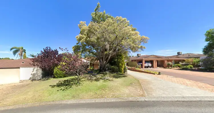 4 Hill Court, Thornlie WA 6108