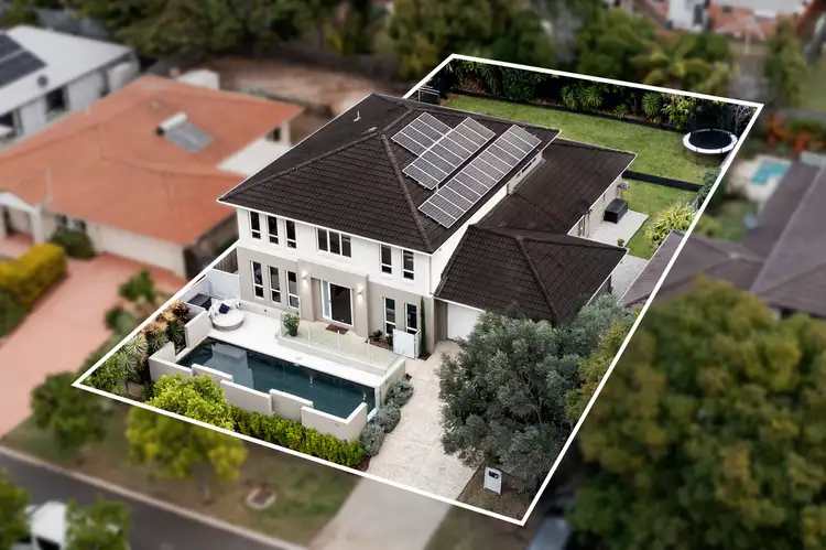33 Overlea Street, Nudgee QLD 4014