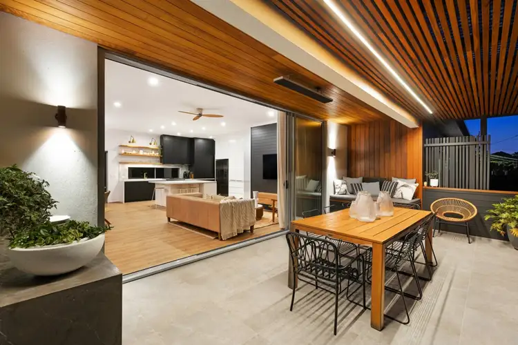 11 Old Ferry Road, Banora Point NSW 2486