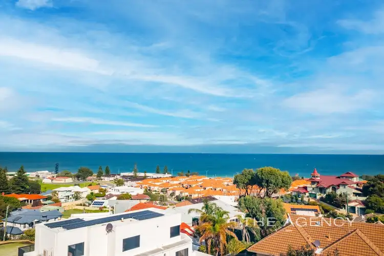 Fifth view of Homely house listing, 8 Keans Avenue, Sorrento WA 6020