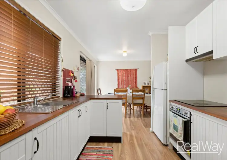 Fifth view of Homely house listing, 1 Quando Close, Yamanto QLD 4305