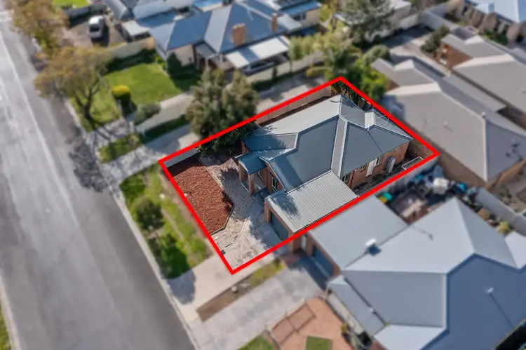 2/68 Wood Street, California Gully VIC 3556