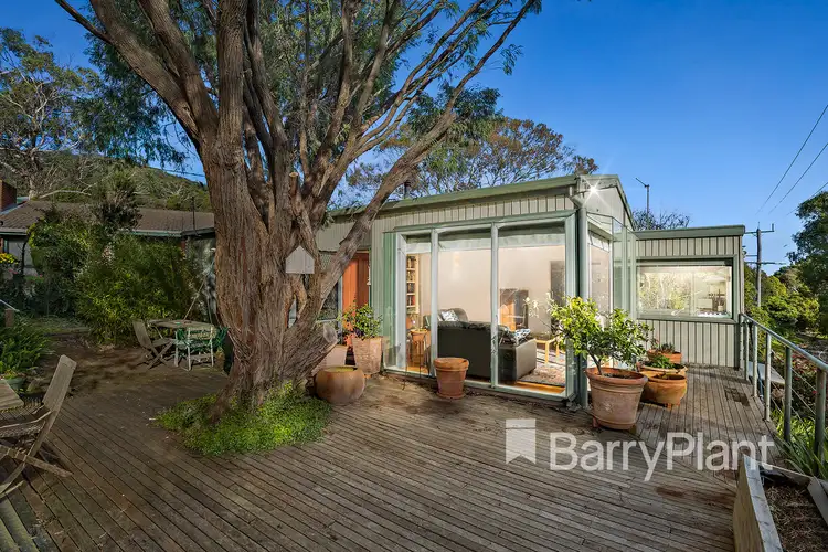 16 Navigator Street, Mccrae VIC 3938