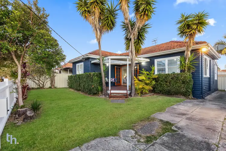 14 Hitchcock Avenue, Belmont NSW 2280