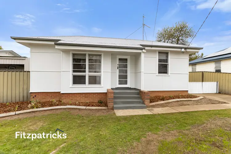 27 Castlereagh Avenue, Mount Austin NSW 2650