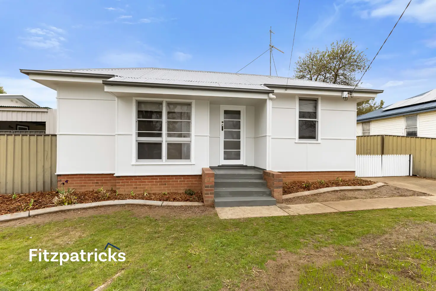 Main view of Homely house listing, 27 Castlereagh Avenue, Mount Austin NSW 2650