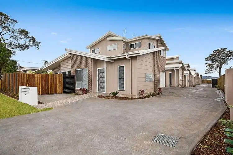3/8 Tara Street, Wilsonton QLD 4350