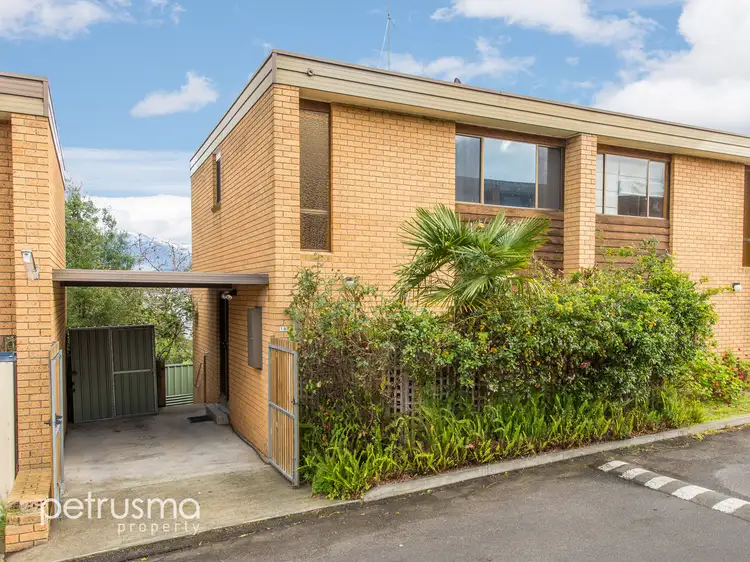18/4 Clifford Court, Howrah TAS 7018