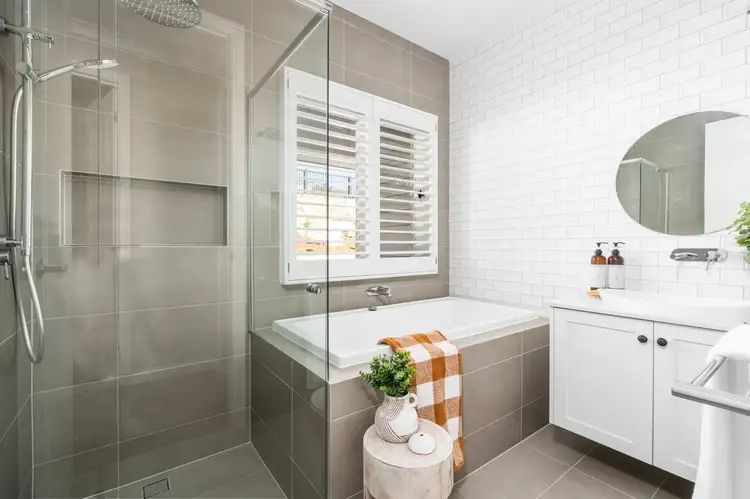 Fifth view of Homely house listing, 6 Centella Close, Lisarow NSW 2250