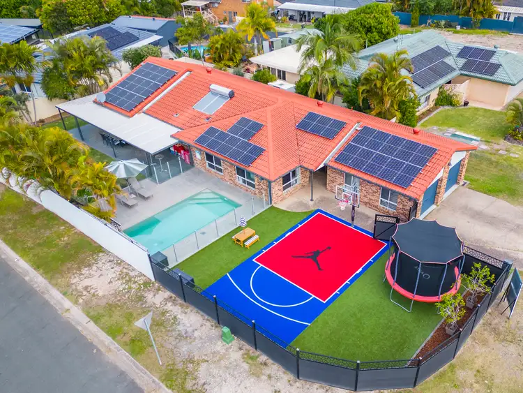 92 Parkes Drive, Helensvale QLD 4212