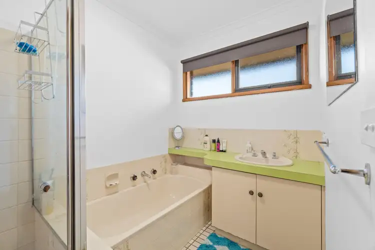 Sixth view of Homely unit listing, 2/14-16 Carter Street, Sale VIC 3850