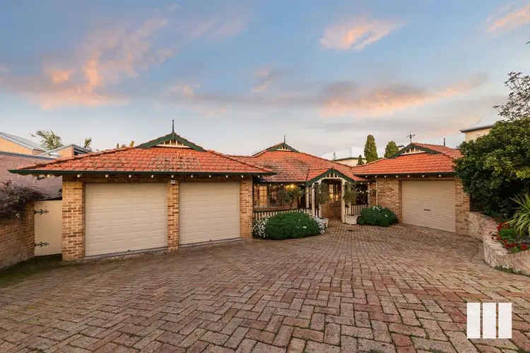 Fifth view of Homely house listing, 136 River Way, Salter Point WA 6152