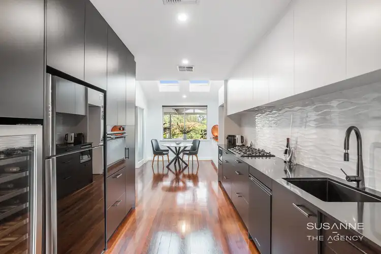 15 Over Avenue, Lesmurdie WA 6076