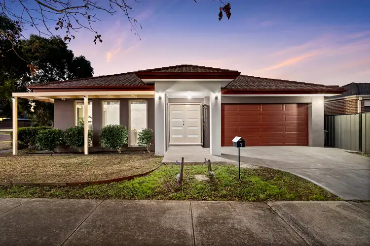 1 Birdswood Crescent, Craigieburn VIC 3064
