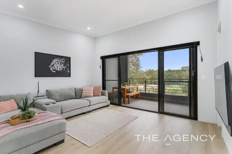 27 Greenslope Drive, Bushmead WA 6055
