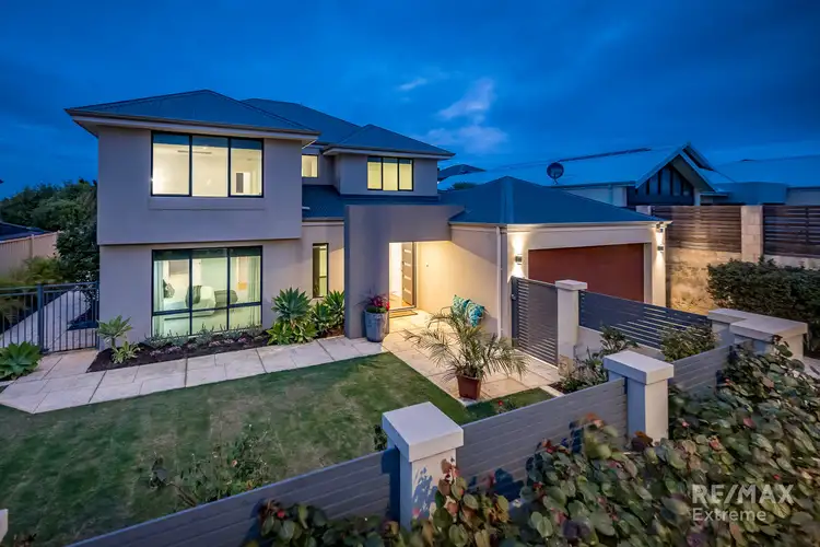 9 Stavros Way, Iluka WA 6028