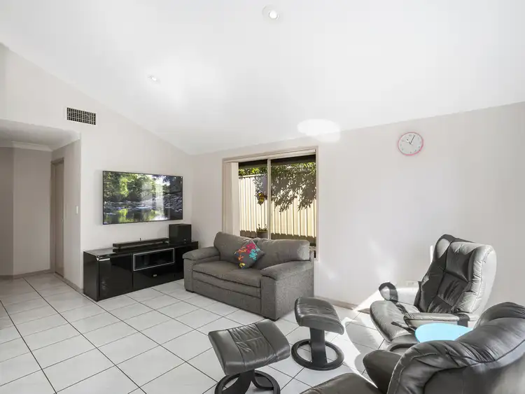 Fifth view of Homely house listing, 4 Hastings Crescent, Carrara QLD 4211