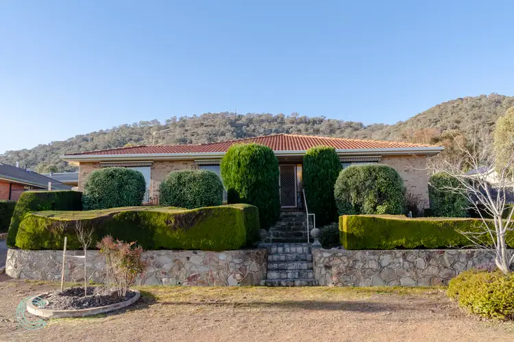 26 Russell Drysdale Crescent