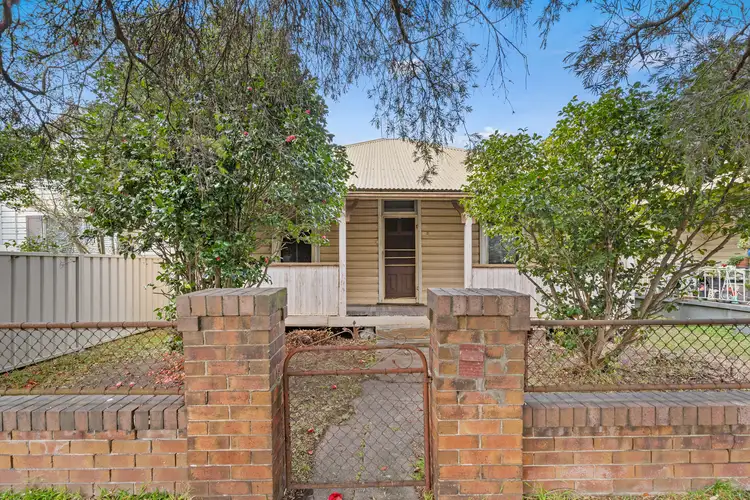 11 Texas Street, Mayfield NSW 2304