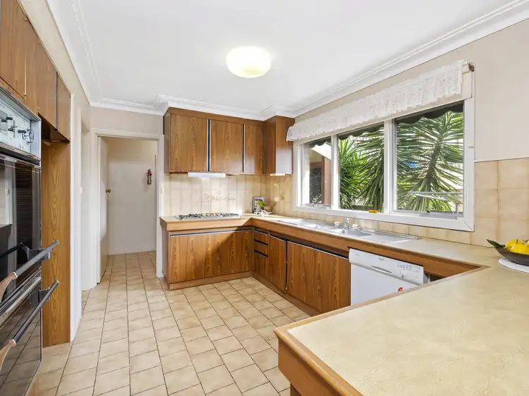 Sixth view of Homely unit listing, 8/96 Beleura Hill Road, Mornington VIC 3931