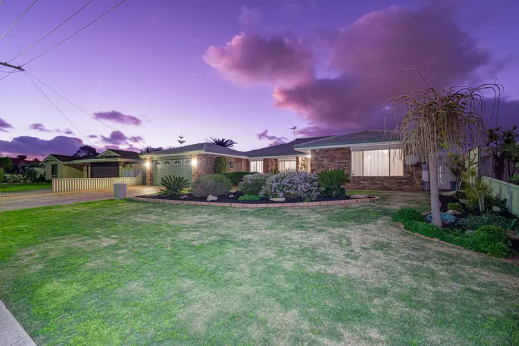 Second view of Homely house listing, 6 Winsport Court, Merriwa WA 6030